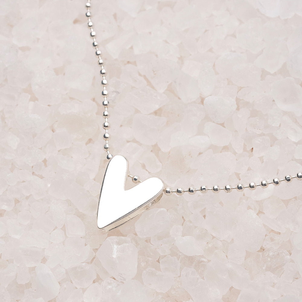 Cadena tejido de bola + Dije de corazón mate