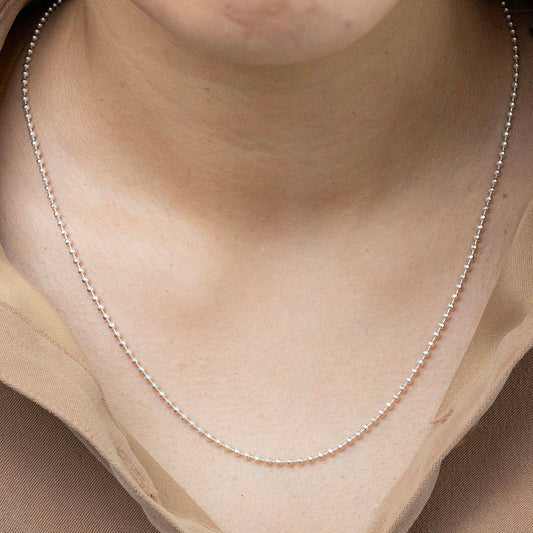 Cadena tejido de bola en Plata