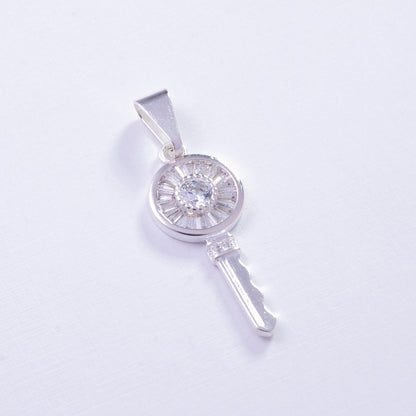 Dije de llave en Plata