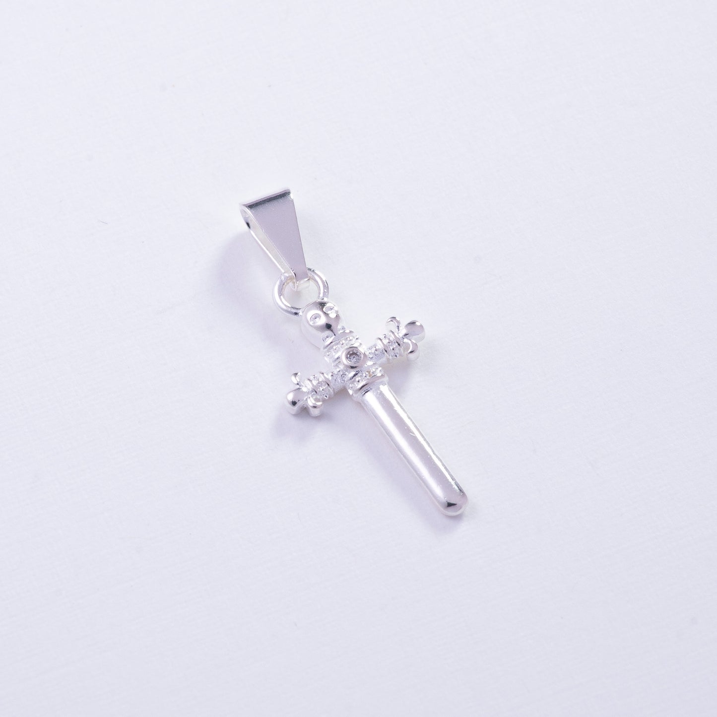 Dije de espada en Plata