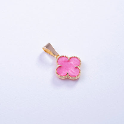 Dije de flor rosa en Goldfield