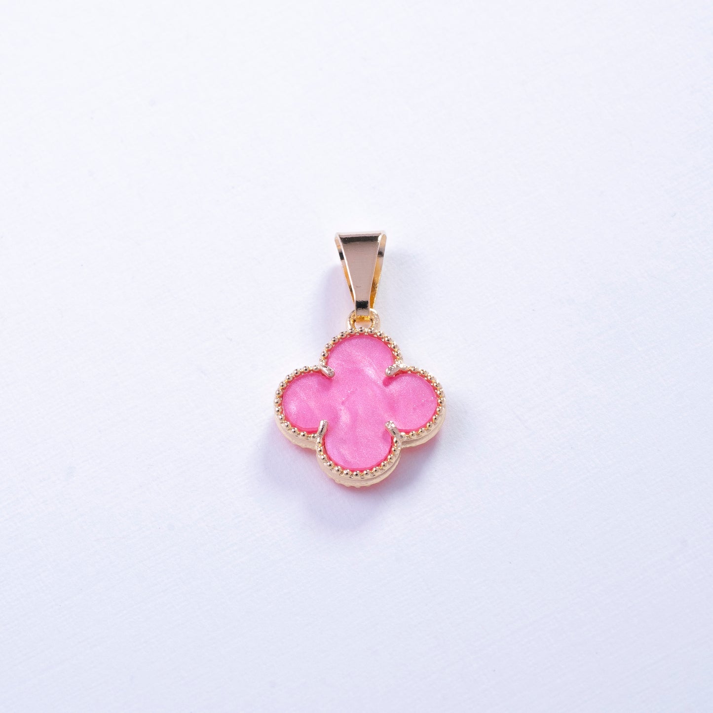 Dije de flor rosa en Goldfield