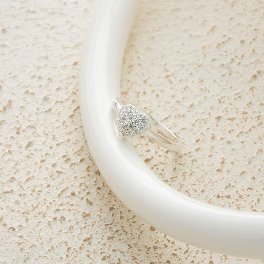 Anillo de corazón con pave en Plata