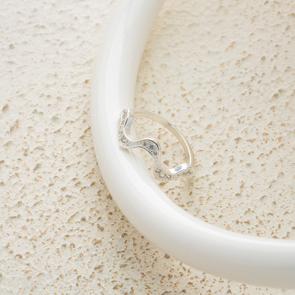 Anillo de ondas en Plata