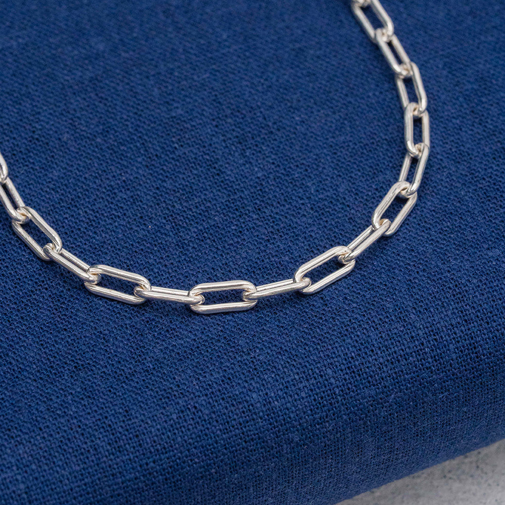 Cadena tejido tradicional en Plata