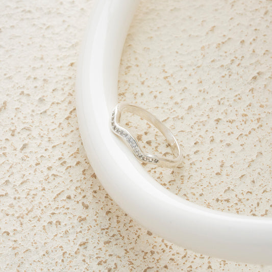 Anillo de mini ondas en Plata