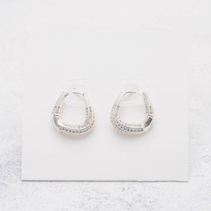 Argollas triangulares con circones en Plata