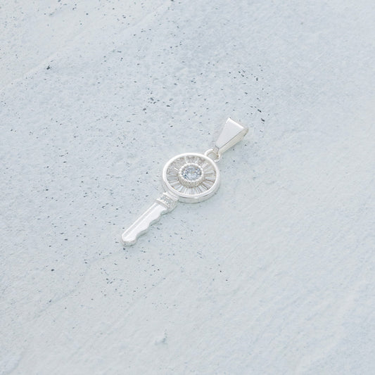 Dije de llave en Plata