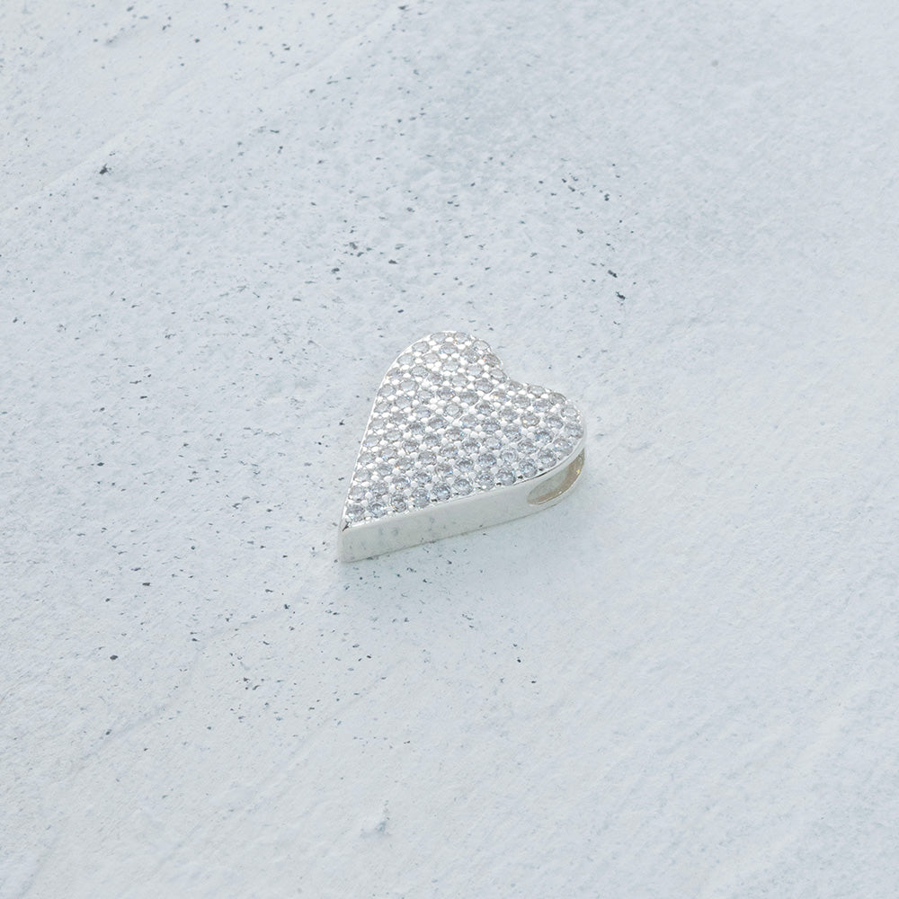 Dije de corazón con pavé en Plata