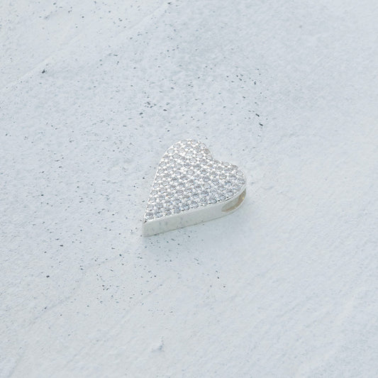 Dije de corazón con pavé en Plata