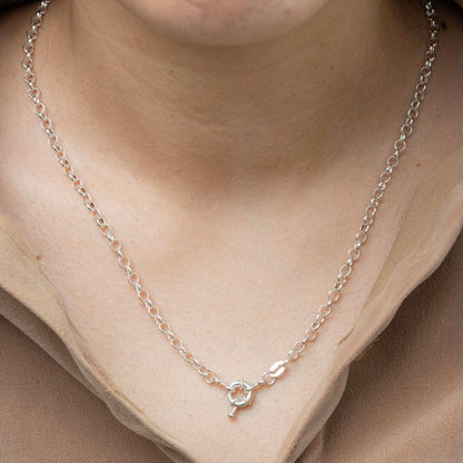 Cadena tejido rolo con timó en Plata