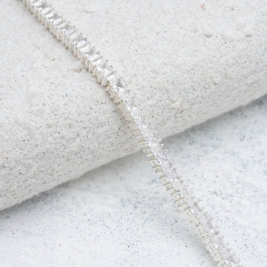 Pulsera de circones cuadrados en Plata