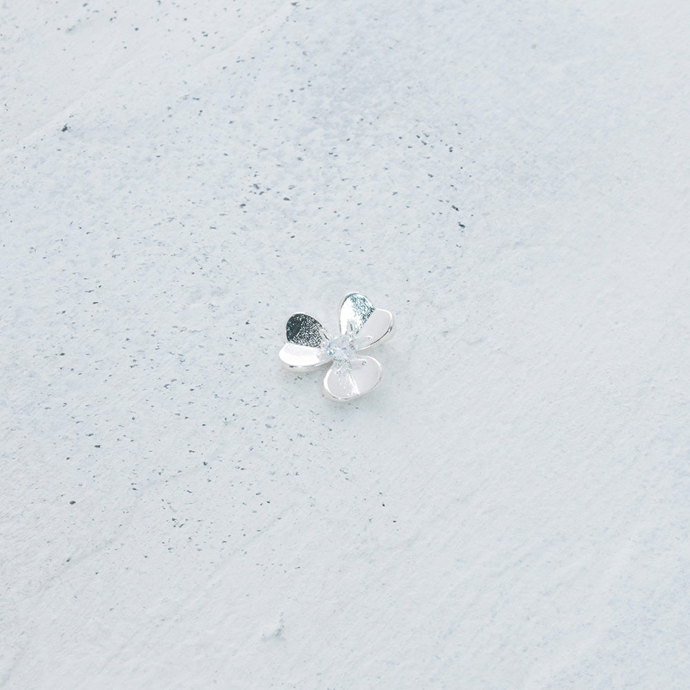 Dije mini flor en Plata