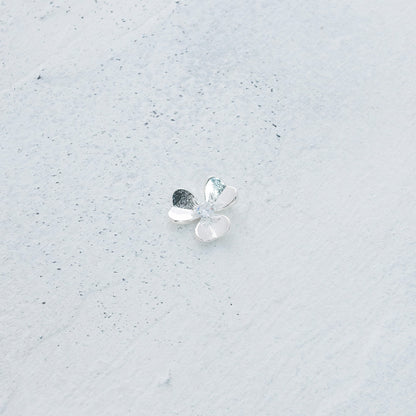 Dije mini flor en Plata