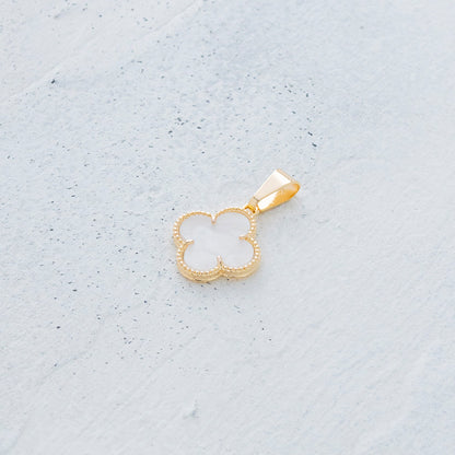 Dije de flor beige en Goldfield